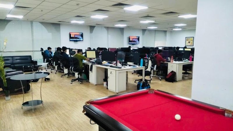 U & I Lockers coworking space in New Delhi, India 1