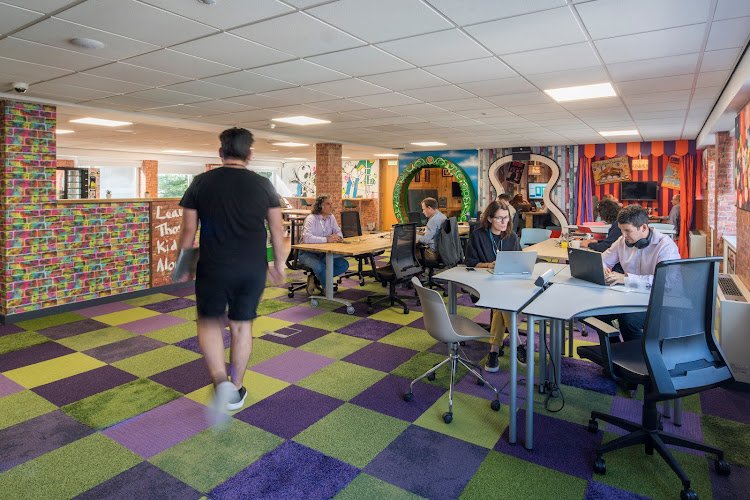 DeskLodge House Bristol coworking space in Bristol, United Kingdom of Great Britain and Northern Ireland 1