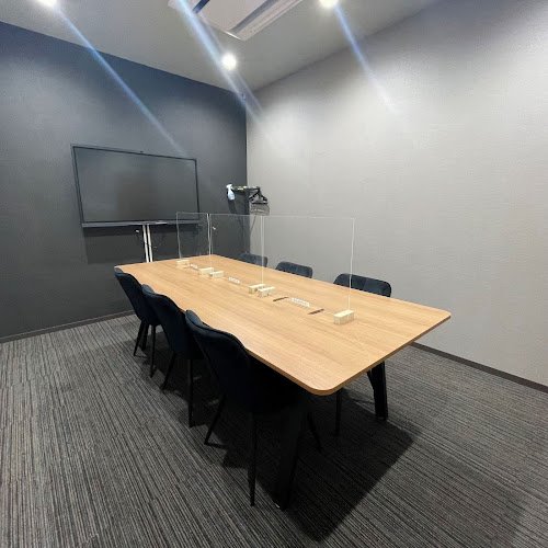 BIZcomfort橋本 coworking space in Sagamihara, Japan 1