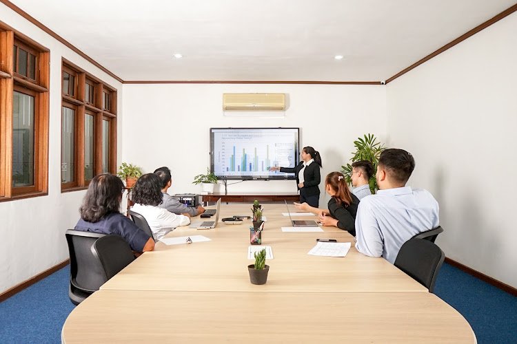 EOS (Entrepreneur Office Solutions) Sewa Kantor Surabaya coworking space in Surabaya, Indonesia 1