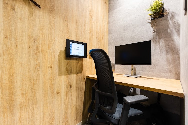 ワークスタイリングSOLO 新宿西口 coworking space in Shinjuku City, Japan 1