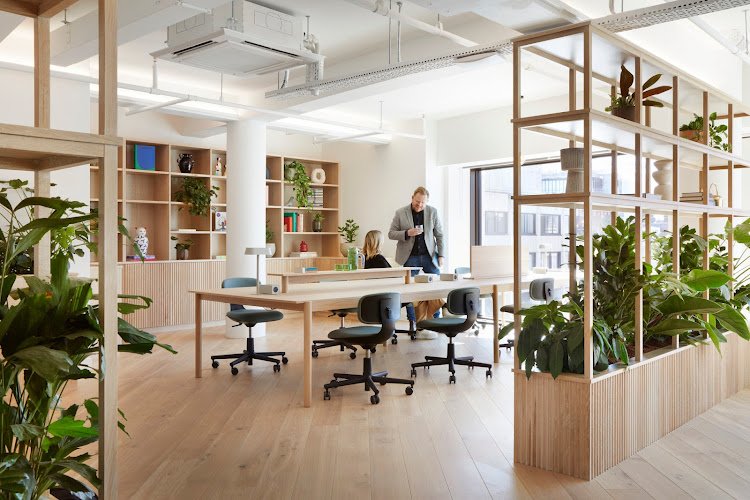 Fora - Parcels Building coworking space in London, United Kingdom of Great Britain and Northern Ireland 1
