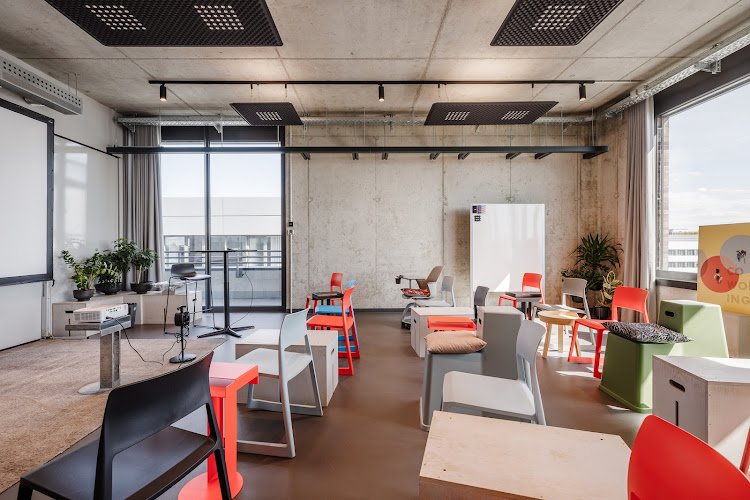 Design Offices Erlangen Paul Carré coworking space in Erlangen, Germany 1