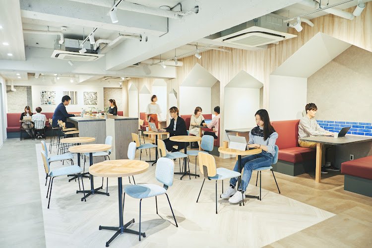 Work Lounge WACRE (ワクレ) coworking space in Chiyoda City, Japan 1