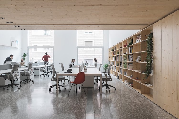 J4B JUST 4 BUSINESS COWORKING coworking space in Pamplona, Spain 1
