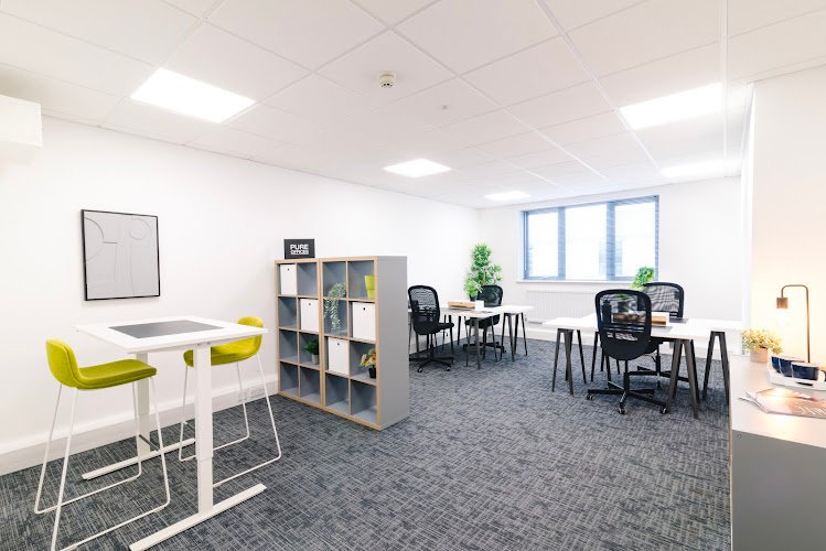 Pure Offices Warwick coworking space in Warwick, United Kingdom of Great Britain and Northern Ireland 1