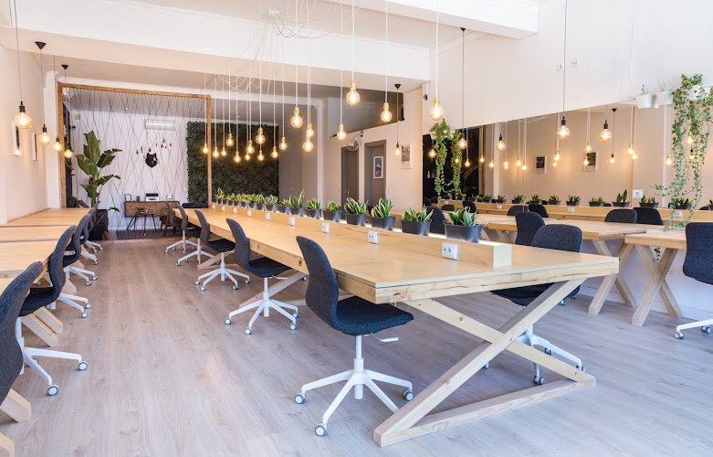 Lobo Cowork - São João coworking space in Estoril, Portugal 1
