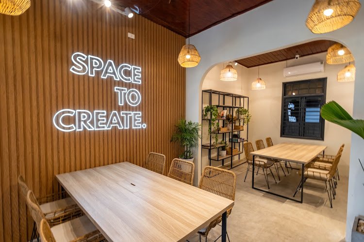 Danasol - Eatery & Cafe & Workspace coworking space in Da Nang, Viet Nam 1