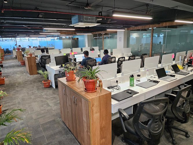 Cluster Co-works By Hustle Hub Pvt. Ltd. coworking space in Pune, India 1