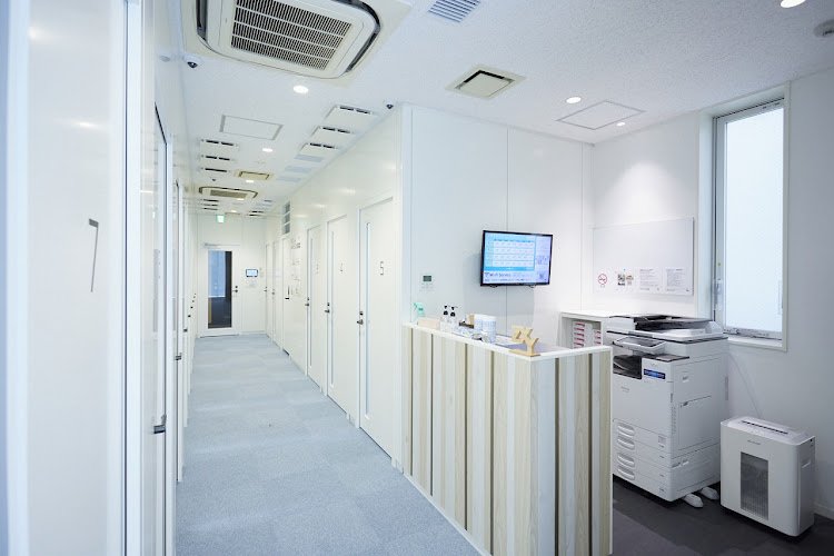 ジザイ 新宿御苑前 coworking space in Shinjuku City, Japan 1