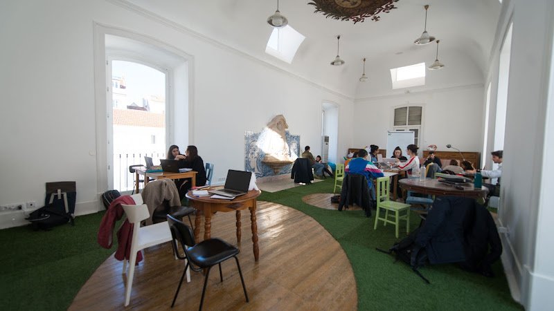 Casa do Impacto coworking space in Lisbon, Portugal 1