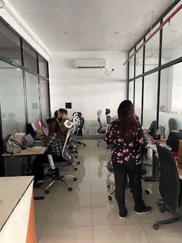 Workaholics Spaces 24*7 coworking space in New Delhi, Delhi, India 1