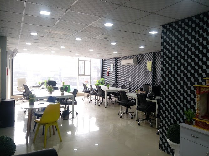Coworkrz- Coworking Space Dwarka Mor | Shared Office | Private Cabin, Dedicated Seats & Desk at Dwarka Mor coworking space in New Delhi, Delhi, India 1