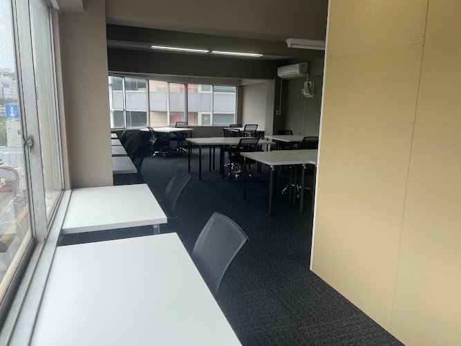 市ヶ谷インキュベーションセンター coworking space in Shinjuku City, Japan 1