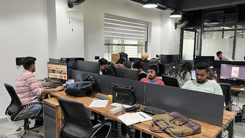 BiggBang coworking space in Sahibzada Ajit Singh Nagar, India 1