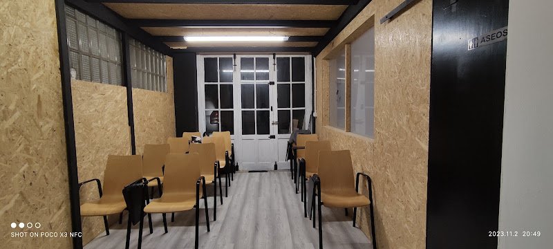 COWORKING PIRINEOS - Alquiler de OFICINAS y SALAS en JACA coworking space in Jaca, Spain 1