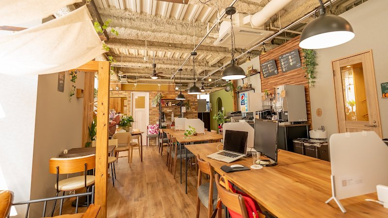 コワーキングスペース base Co+ 志木 coworking space in Shiki, Japan 1