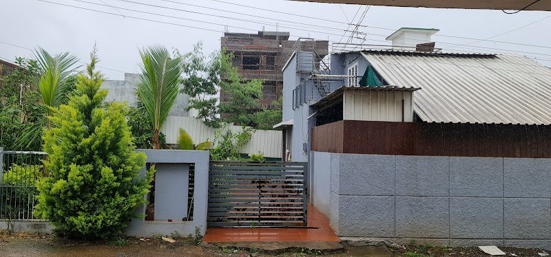 GOGO PREMIUM POOL PARTY VILLA CO-WRKING CO-PARTY CO-FUN coworking space in Somatane, Bhote Vasti, India 1