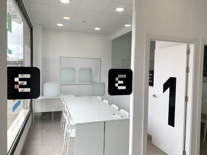 Evolutia Academia & Coworking coworking space in Camas, Spain 1