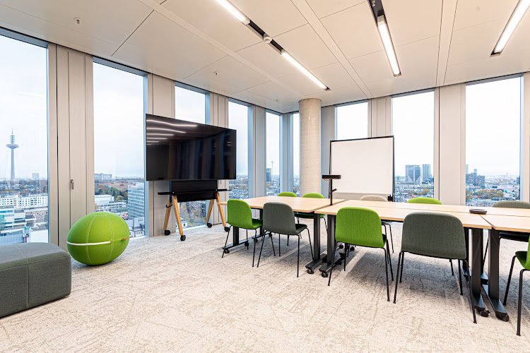 Rivvers Frankfurt Senckenberg Turm – Coworking Space (ehem. SleevesUp!) coworking space in Frankfurt am Main, Germany 1