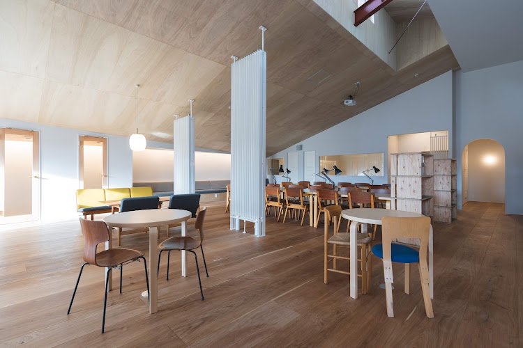 232 work&hotel coworking space in Karuizawa, Japan 1