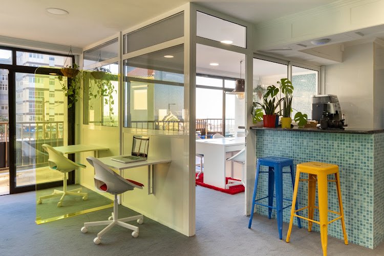 CoWork Dr.Bernard coworking space in Costa da Caparica, Portugal 1