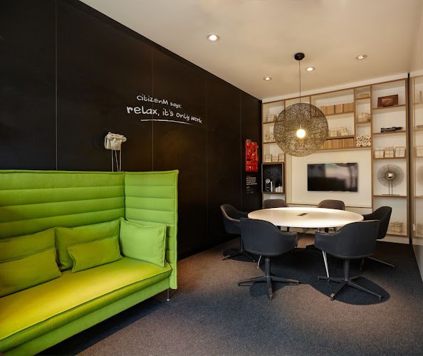 societyM Meeting Rooms Glasgow coworking space in Glasgow, United Kingdom of Great Britain and Northern Ireland 1