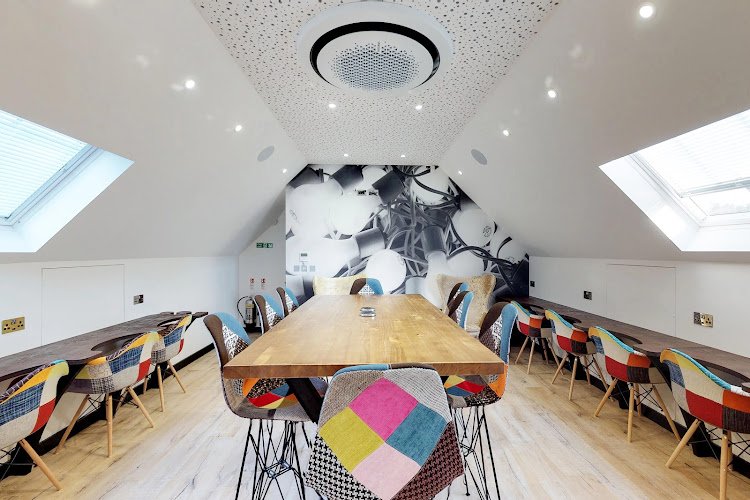 Accrue Workplaces coworking space in Cobham, United Kingdom of Great Britain and Northern Ireland 1