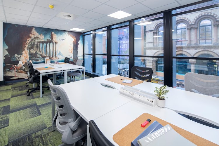 DeskLodge Beacon Tower Bristol coworking space in Bristol, United Kingdom of Great Britain and Northern Ireland 1
