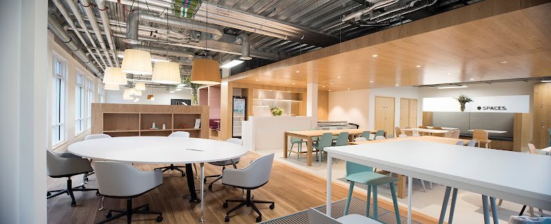 Spaces - Gerrards Cross, Chalfont Park coworking space in Gerrards Cross, United Kingdom of Great Britain and Northern Ireland 1