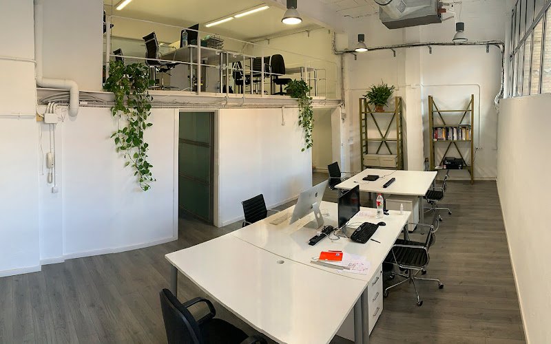 Simpàtics cowork coworking space in Vilafranca del Penedès, Spain 1