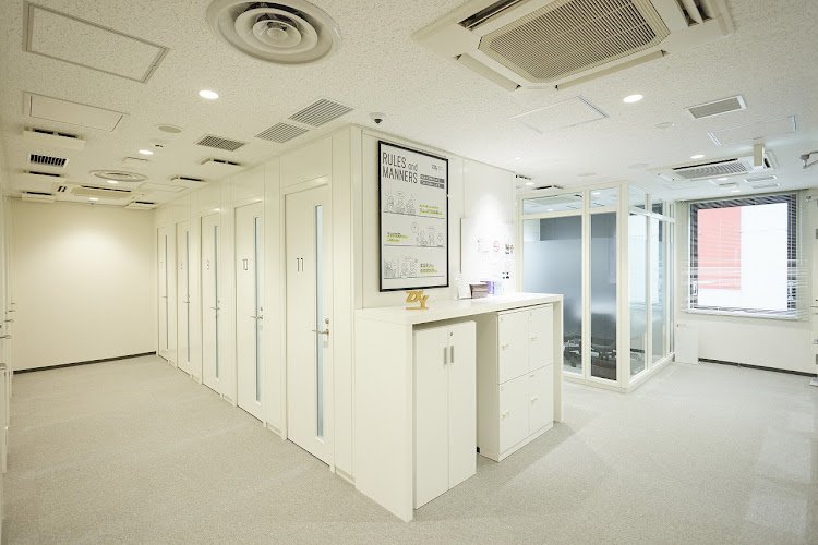 ジザイ 銀座 coworking space in Chuo City, Japan 1