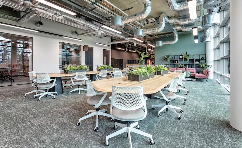 Link Spaces Botanica coworking space in Slough, United Kingdom of Great Britain and Northern Ireland 1