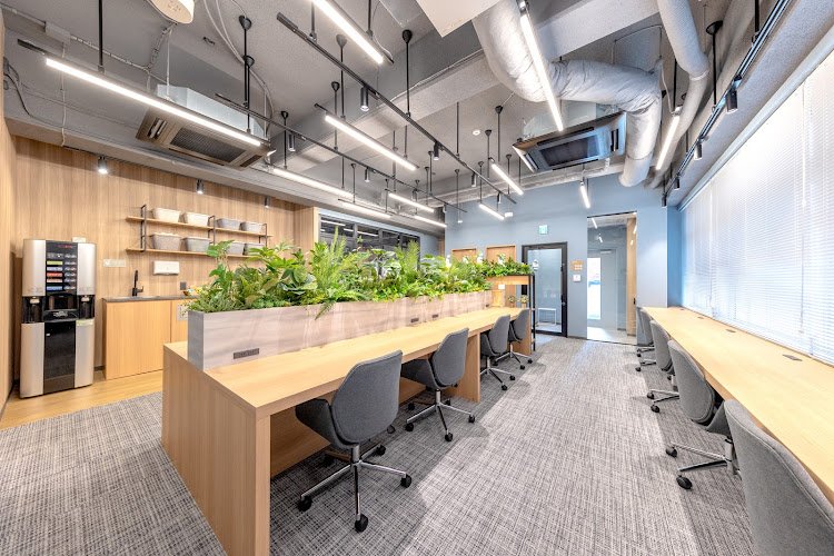 BIZcomfort京急大森町 coworking space in Ota City, Japan 1