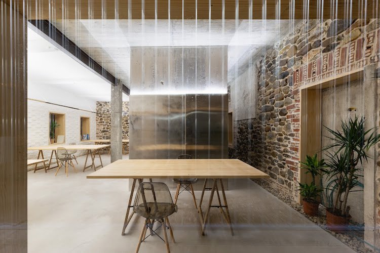AA308 coworking space in Dehesas, Spain 1