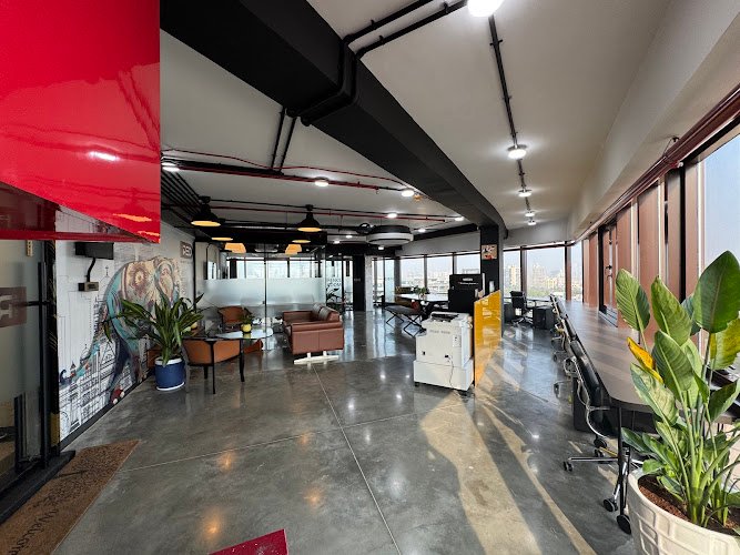 RED Capita CoWorks coworking space in Mumbai, India 1