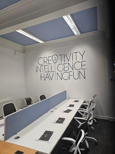HQ Business Centre coworking space in Oldham, United Kingdom of Great Britain and Northern Ireland 1
