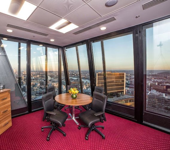 Servcorp - The Leadenhall Building coworking space in London, United Kingdom of Great Britain and Northern Ireland 1