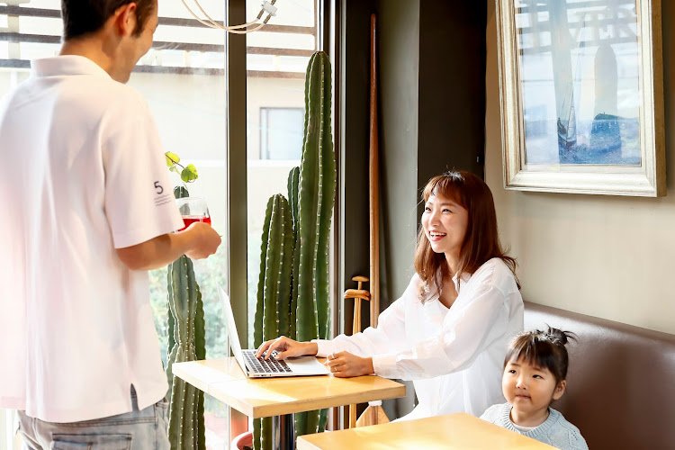 Ever Resort Lounge Ever coworking space in Zushi, Japan 1
