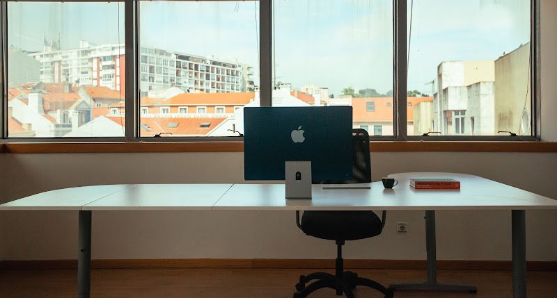 Marginal Studios coworking space in Paço de Arcos, Portugal 1