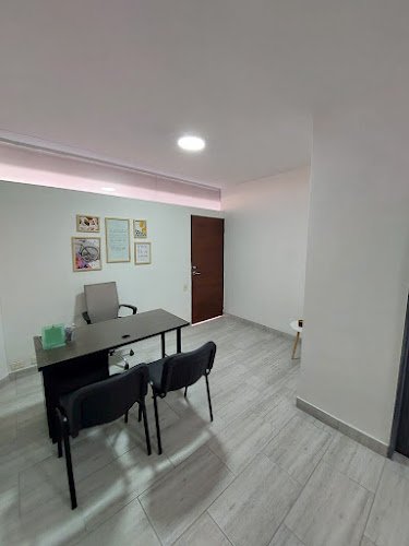 Consultorio Centro Ejecutivo Oviedo coworking space in Medellín, El Poblado, Medellin, Colombia 1