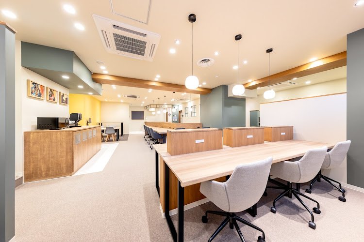 BIZcomfort横須賀中央 coworking space in Yokosuka, Japan 1