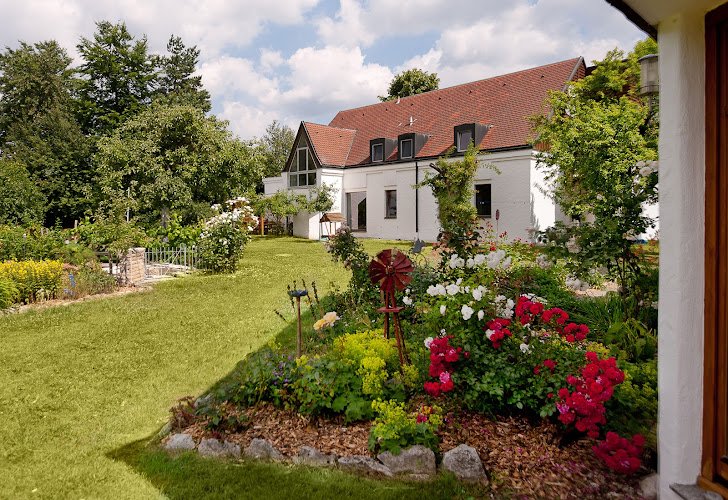 GenussHof Pingold coworking space in Gräfenberg, Germany 1