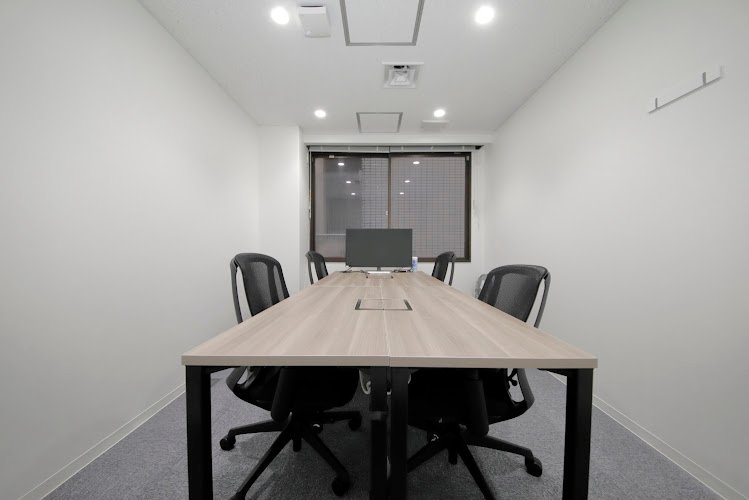 ジザイ 荻窪 coworking space in Suginami City, Japan 1