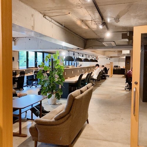 Gadol Cafe & Study coworking space in Nishinomiya, Japan 1