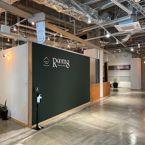 Room8春日井勝川店(コワーキングスペース/リモートワーク/会議室) coworking space in Kasugai, Japan 1