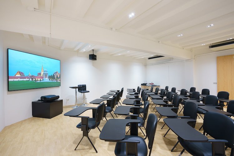 sofinspace coworking space in Pathum Wan, Thailand 1