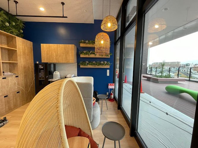 i-Office横浜店 coworking space in Yokohama, Japan 1