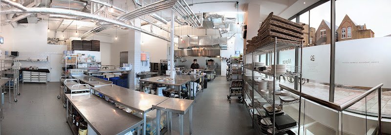 Mange coworking space in London, United Kingdom of Great Britain and Northern Ireland 1