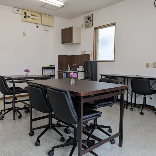 コワーキング・レンタルスペース HiTO HuB coworking space in Hamamatsu, Japan 1